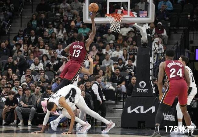 NBA常規賽馬刺以強大防守戰勝開拓者，文班亞馬成最大攔路虎！ 第3张