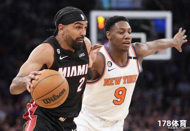 马刺客胜开拓者终结连败——引发读者对比赛结果的期待，并感叹文班亚马的强大。 第2张