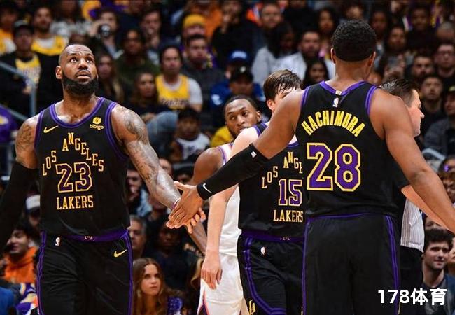 一场震撼人心的NBA常规赛战火正炽！竟然如此厉害！ 第3张