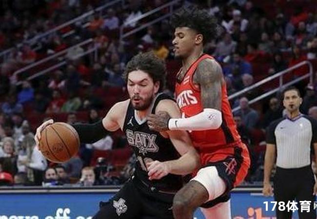  文班亚马零犯规单场封神 马刺创下队史新纪录 第2张