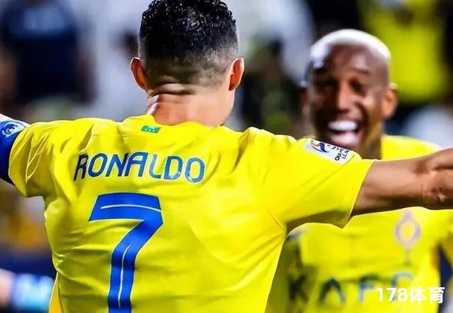 今天上半场或成白人球员生涯最差！下半场惊艳反弹，太刺激！ 第3张