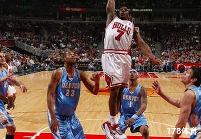 一场震撼人心的NBA常规赛战火正炽！竟然如此厉害！ 第2张