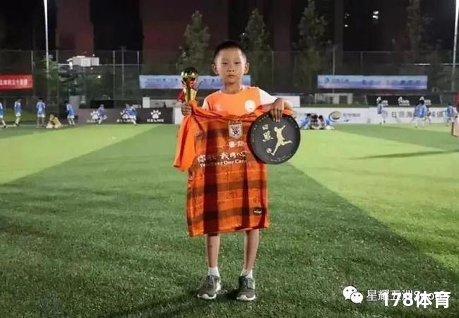 第6次单场封神，球迷震惊青少年球员纪录！