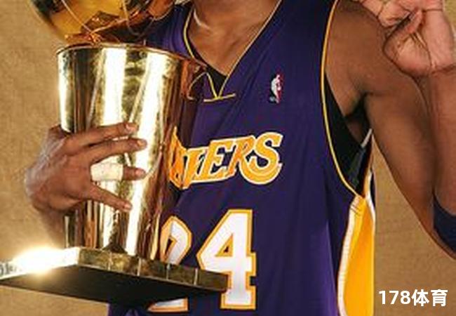  揭秘科比：你只知道他打铁的技艺，却不知他的另一面！ 第2张