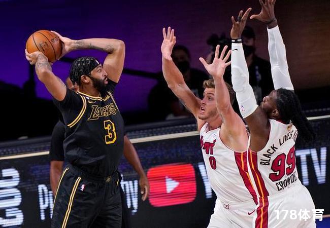 浓眉近4场如何场均30+10板，惊艳全场？