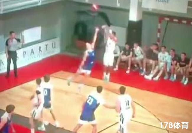 进攻打得如此不成熟?球队必须打破常规! 第3张 进攻打得如此不成熟?球队必须打破常规! 第3张