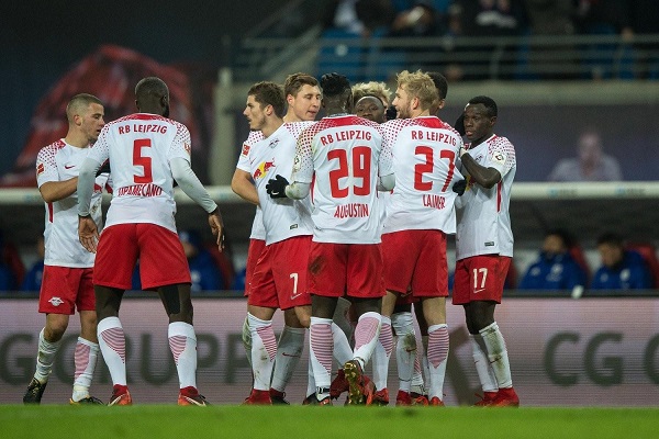 德甲怎么只有34轮？德国足球的赛制解析！