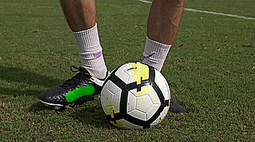 五个初学者必会的足球基本技巧 第15张