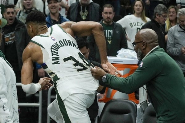 雄鹿vs步行者比分预测，NBA赛前分析比分预测 第1张