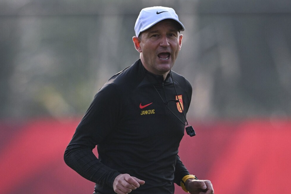 扬科维奇被解职了,国足下课扬科维奇 第3张 扬科维奇被解职了,国足下课扬科维奇 第3张