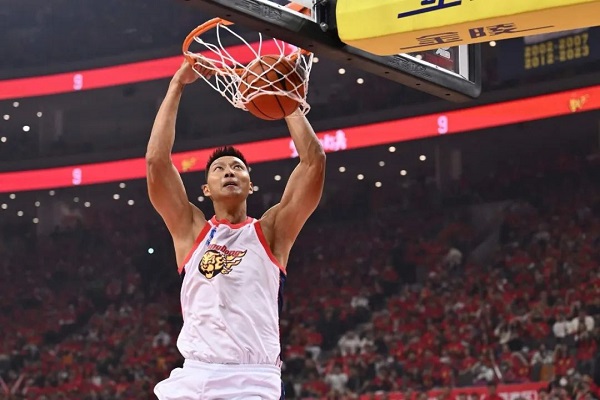 易建联生涯数据统计，易建联职业生涯数据 第2张