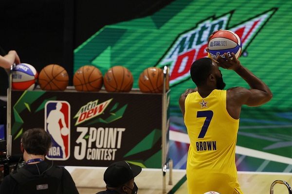 2024全明星三分大赛：利拉德绝杀夺冠！ 第2张