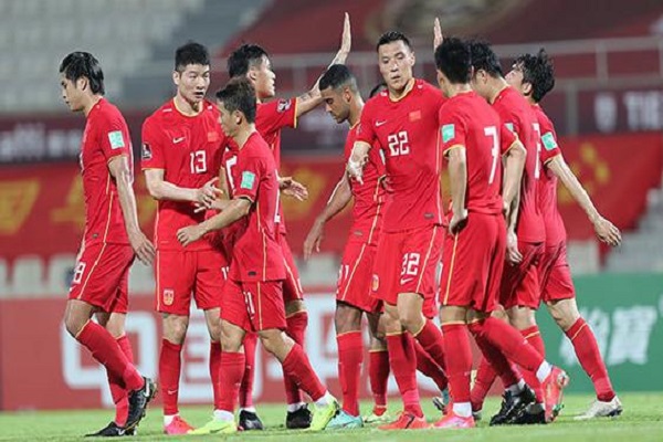 国足世预赛对新加坡主场在哪里？ 第2张