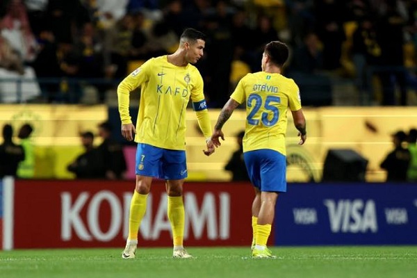 利雅得胜利2-0费哈，C罗晋级亚冠西半区8强 第3张