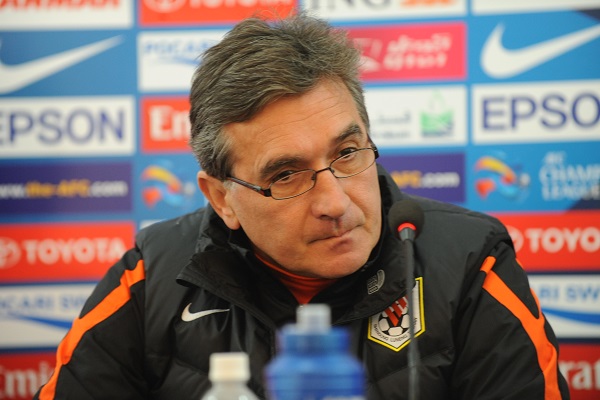 国足正式签约新帅，国足主帅最新消息