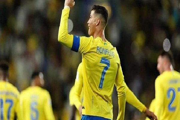 C罗被禁赛一场，但入选利雅得胜利对哈森姆的名单。 第2张