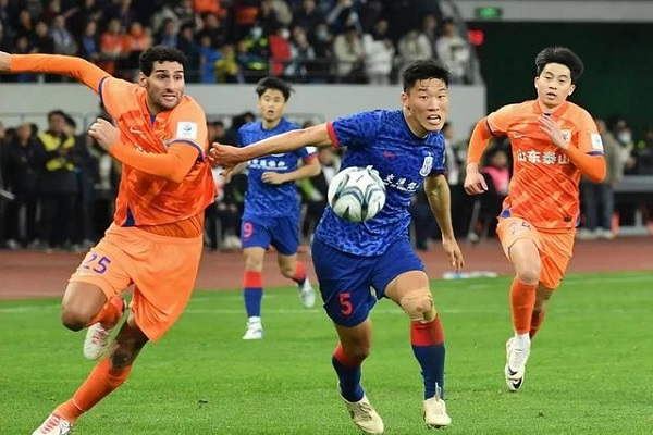 山东泰山成新赛季中超热门，山东泰山中超首轮对长春亚泰 第1张