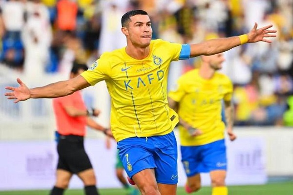 利雅得胜利C罗2连败,利雅得胜利1-3双线连败 第2张 利雅得胜利C罗2连败,利雅得胜利1-3双线连败 第2张