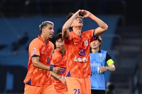 泰山队vs日本横滨，亚冠1/4决赛前瞻 第2张