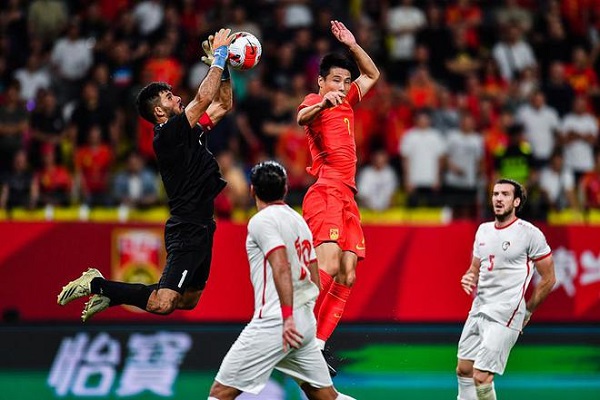 国足世预赛对阵新加坡比赛可以在哪里看？ 第1张