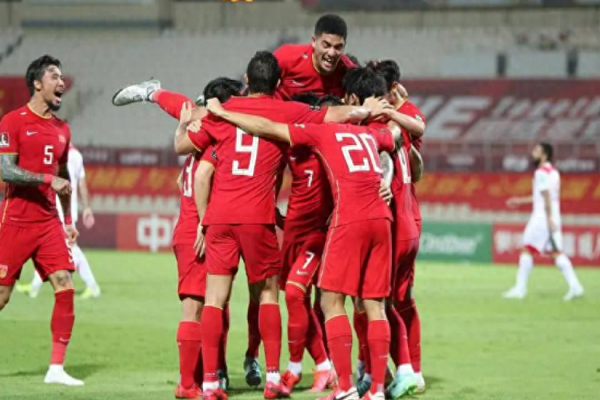 国足40年不败新加坡，国足对新加坡交锋占优  第1张