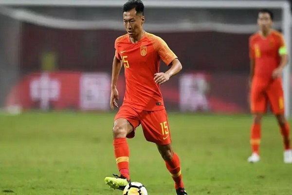 吴曦躲球是哪场比赛？吴曦躲球是真的吗？