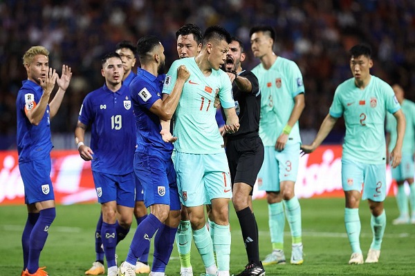 国足主场迎战新加坡，首发阵容名单出炉 第3张