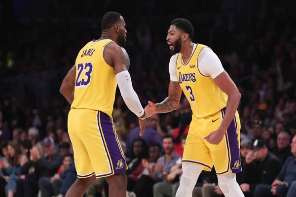 勇士距湖人2个胜场,湖人连遭打击掉到第九