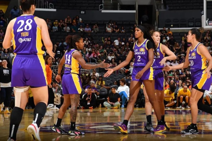 8月6日WNBA赛程前瞻：洛杉矶火花vs印第安纳狂热预测分析