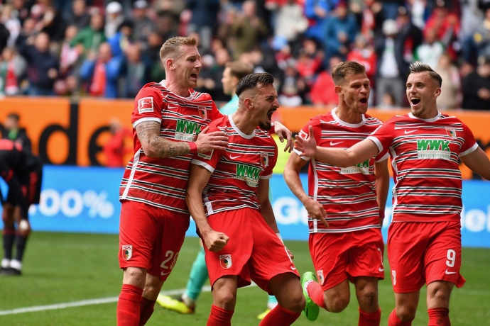 球会友谊焦点战：奥格斯堡VS比萨，实力碰撞谁能笑到最后？ 第2张