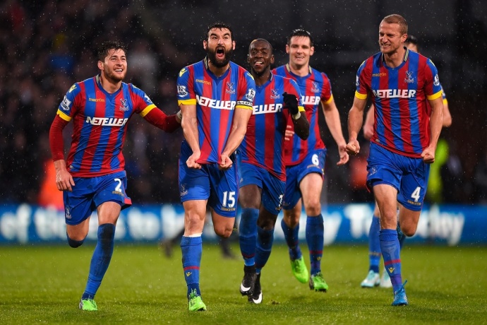 社区盾杯激战：水晶宫5-4利物浦，埃基蒂克闪耀难救主