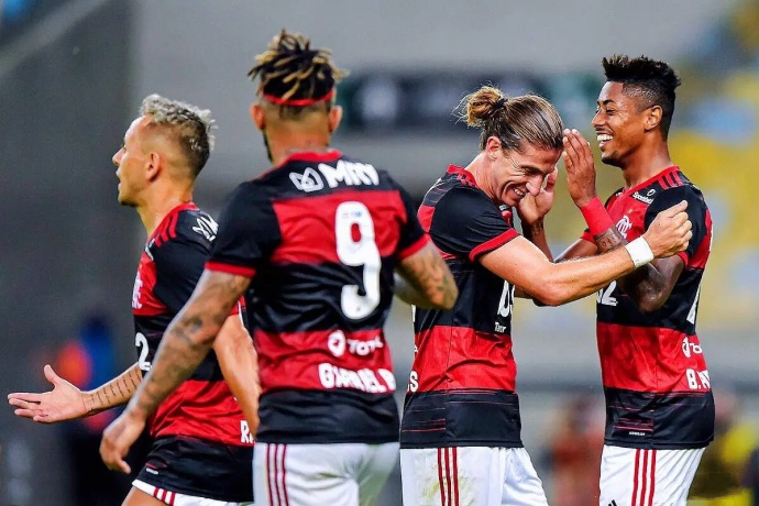 解放者杯明日赛程：弗拉门戈VS巴西国际，谁能笑傲南美之巅？