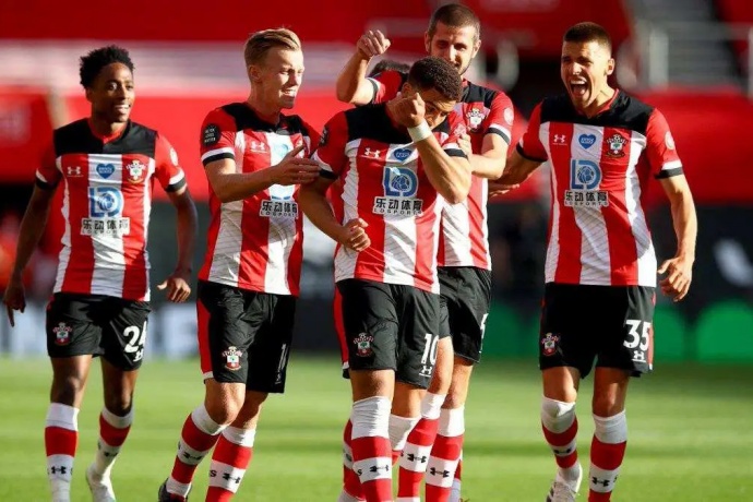 英超揭幕战前瞻：桑德兰主场迎战西汉姆联，升班马能否掀翻铁锤帮？