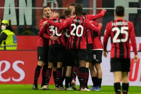 圣西罗焦点战：AC米兰剑指意杯开门红，巴里难逃“豪门试金石”命运 第2张