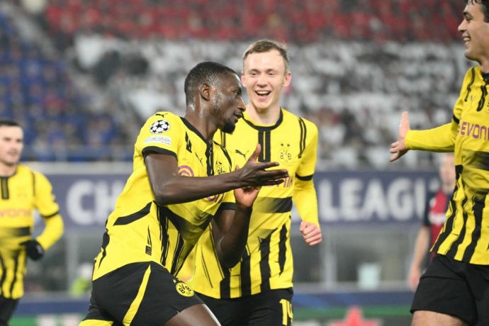 德国杯首轮：多特1-0险胜德丙红白埃森，吉拉西贴地箭致胜晋级 第2张