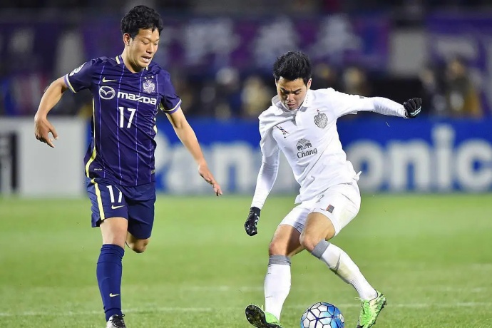 日职联焦点战：广岛三箭VS神户胜利船，强强对话悬念丛生