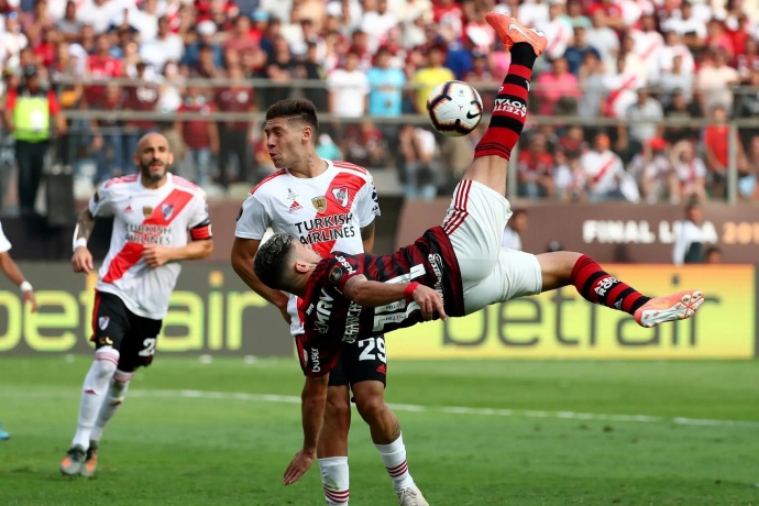 解放者杯焦点战:巴西国际VS弗拉门戈,火星撞地球谁能突围? 第2张 解放者杯焦点战:巴西国际VS弗拉门戈,火星撞地球谁能突围? 第2张