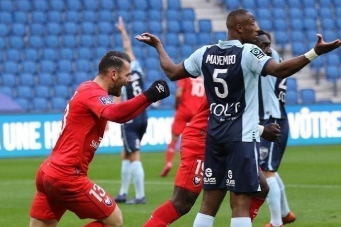 法甲焦点战：勒阿弗尔主场迎战朗斯，胜负悬念待解