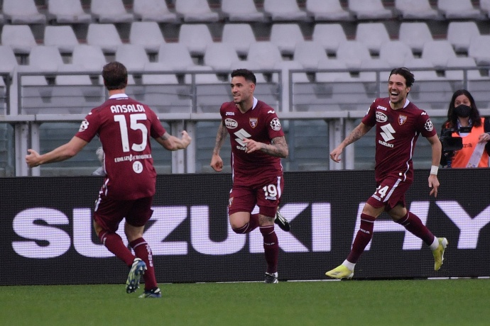 意甲揭幕战：国际米兰主场迎战都灵，蓝黑军团剑指开门红 第2张