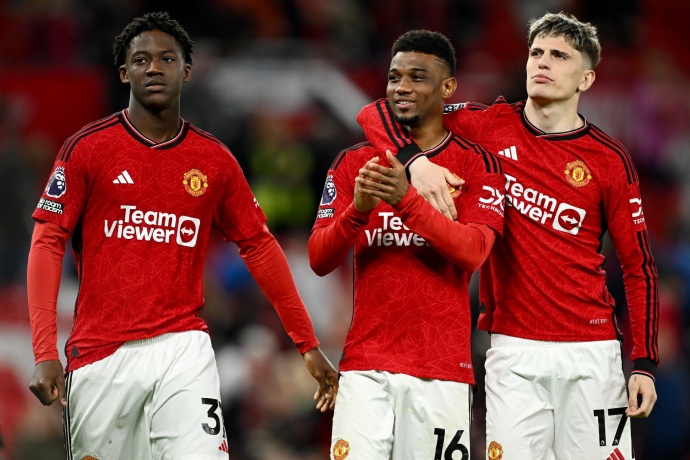 英联杯焦点战：格林斯比主场挑战曼联，奇迹能否上演？