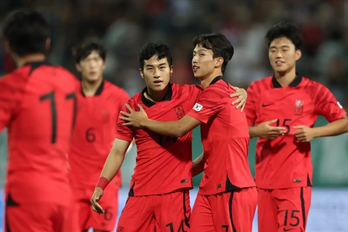 亚青U23焦点战:韩国U23碾压之势难挡,中国澳门U23或吞惨败 第2张 亚青U23焦点战:韩国U23碾压之势难挡,中国澳门U23或吞惨败 第2张