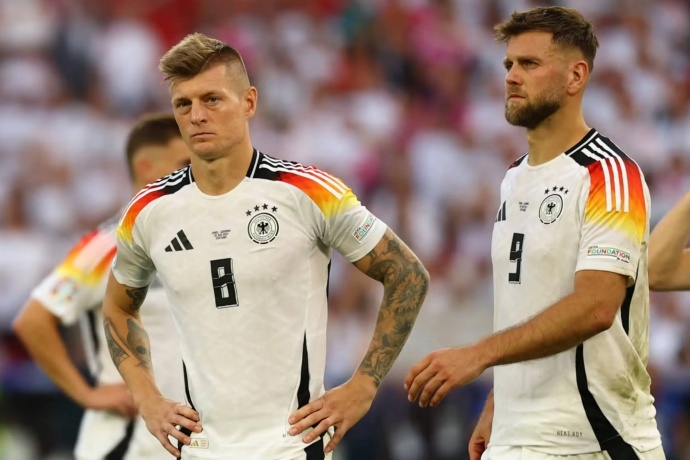 世预赛焦点战：德国客场奏凯，斯洛伐克难阻“日耳曼战车” 第2张