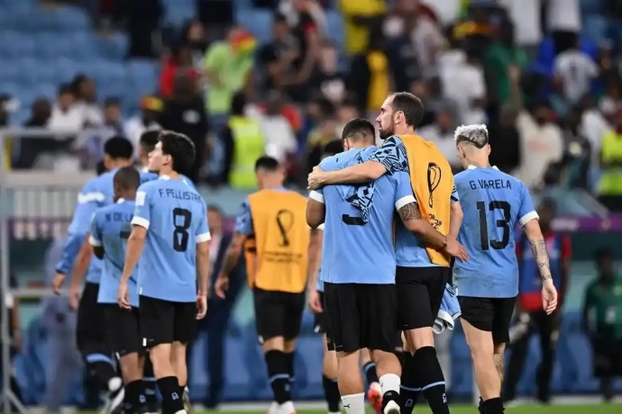 世预赛南美区焦点战：乌拉圭主场力克秘鲁，巩固出线主动权