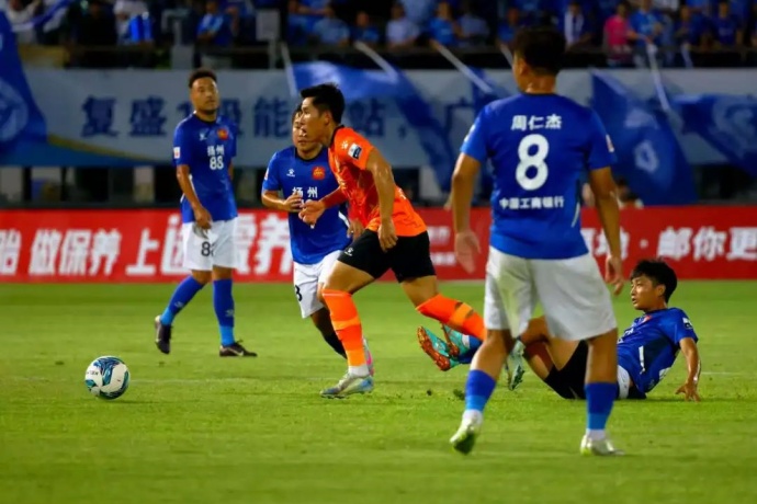 苏超激战前瞻：南京队主场硬刚徐州队，榜首之争一触即发