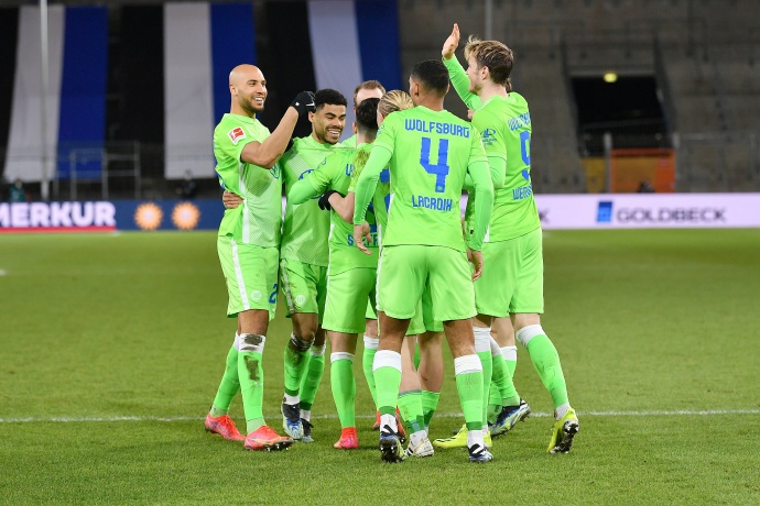 德甲第3轮前瞻：沃尔夫斯堡主场激战科隆，进攻火力与防守韧性成胜负关键