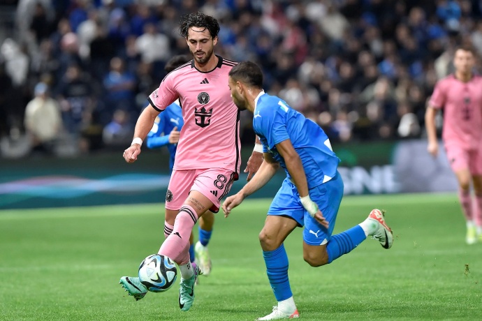 亚冠精英焦点战：利雅得新月主场再战杜海勒，复仇与突破的双重博弈 第2张