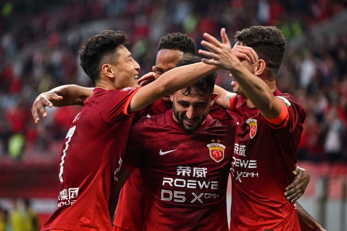 莱昂纳多戴帽法比奥难救主，国安2-3负海港海港登顶 第2张