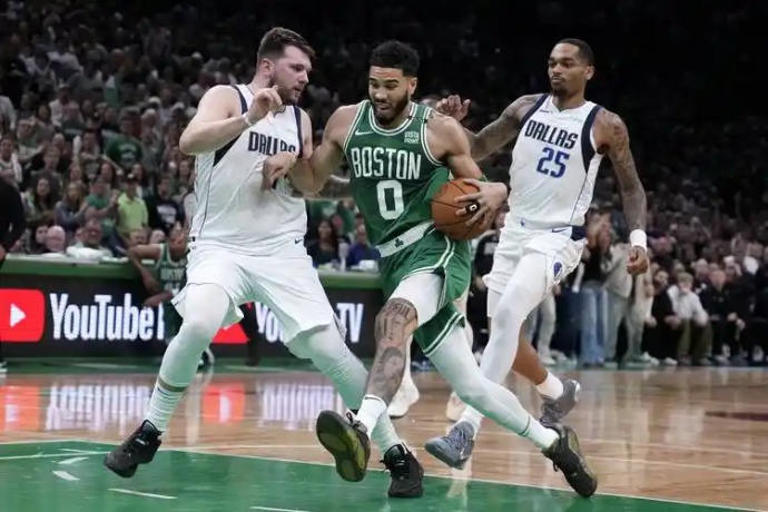 NBA季前赛焦点对决：多伦多猛龙VS波士顿凯尔特人预测分析 第2张