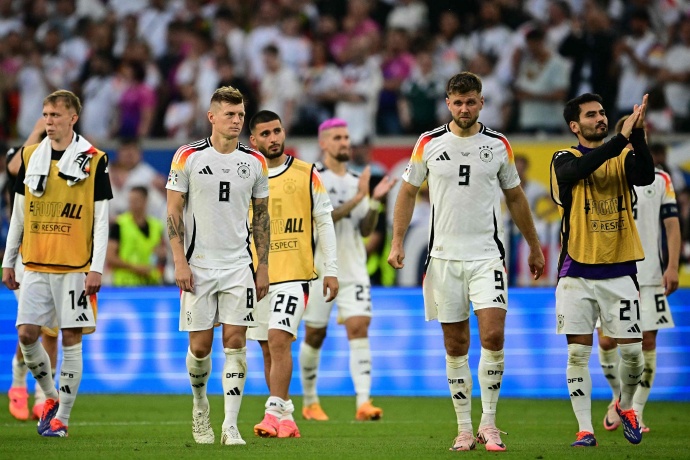 德国4-0横扫卢森堡，基米希双响助日耳曼战车登顶A组 第2张