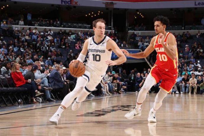 特雷杨巴特勒双双缺阵，老鹰热火NBA季前赛遭遇战前瞻